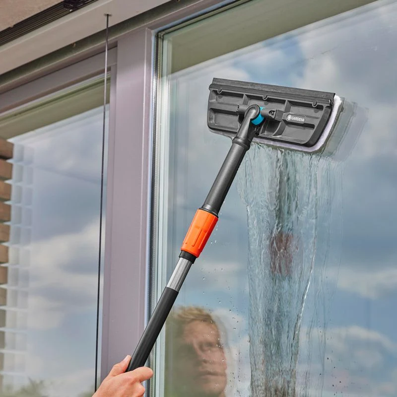 TERGIVETRO CON SPATOLA GARDENA CLEANSYSTEM