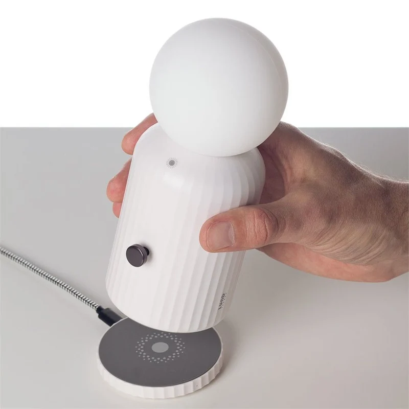 LAMPADA CON RICARICA WIRELESS BIANCA