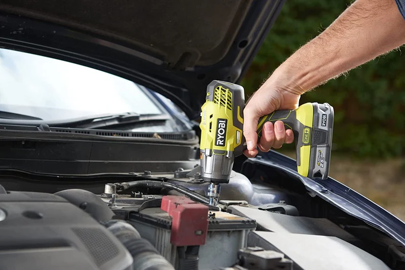 AVVITATORE AD IMPULSI 1/2" 3 VELOCITÀ 18V A BATTERIA